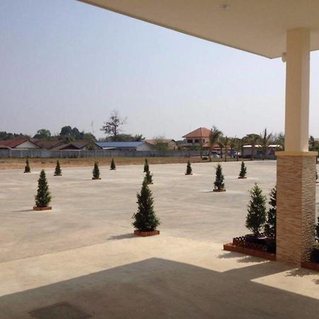 Lita Place Roi Et Exterior foto